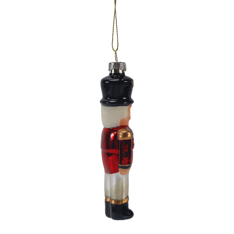 Met de hand geschilderde kerstversieringen van geblazen glas